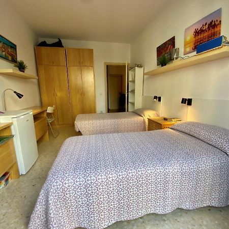 شقة Barcelona Housing Recommend For Students المظهر الخارجي الصورة