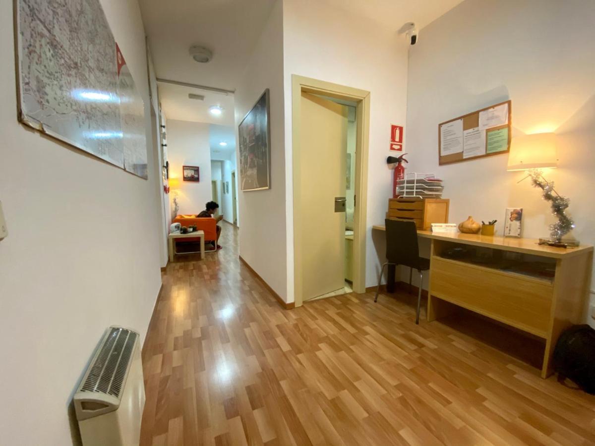 شقة Barcelona Housing Recommend For Students المظهر الخارجي الصورة