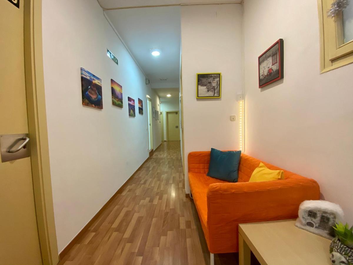 شقة Barcelona Housing Recommend For Students المظهر الخارجي الصورة